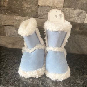 Pottery Barn kids slippers - size small